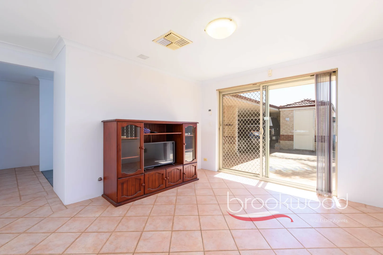 Additional image 15 of 186B Forest Lakes Drive, Thornlie WA 6108