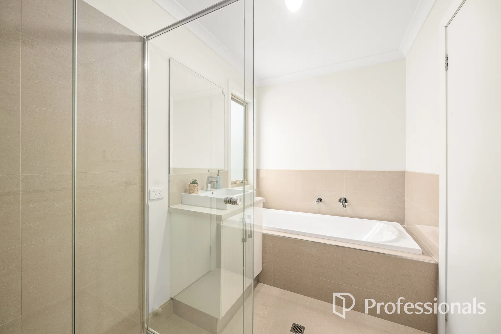 Additional image 12 of 2/66 Tate Avenue, Wantirna South VIC 3152