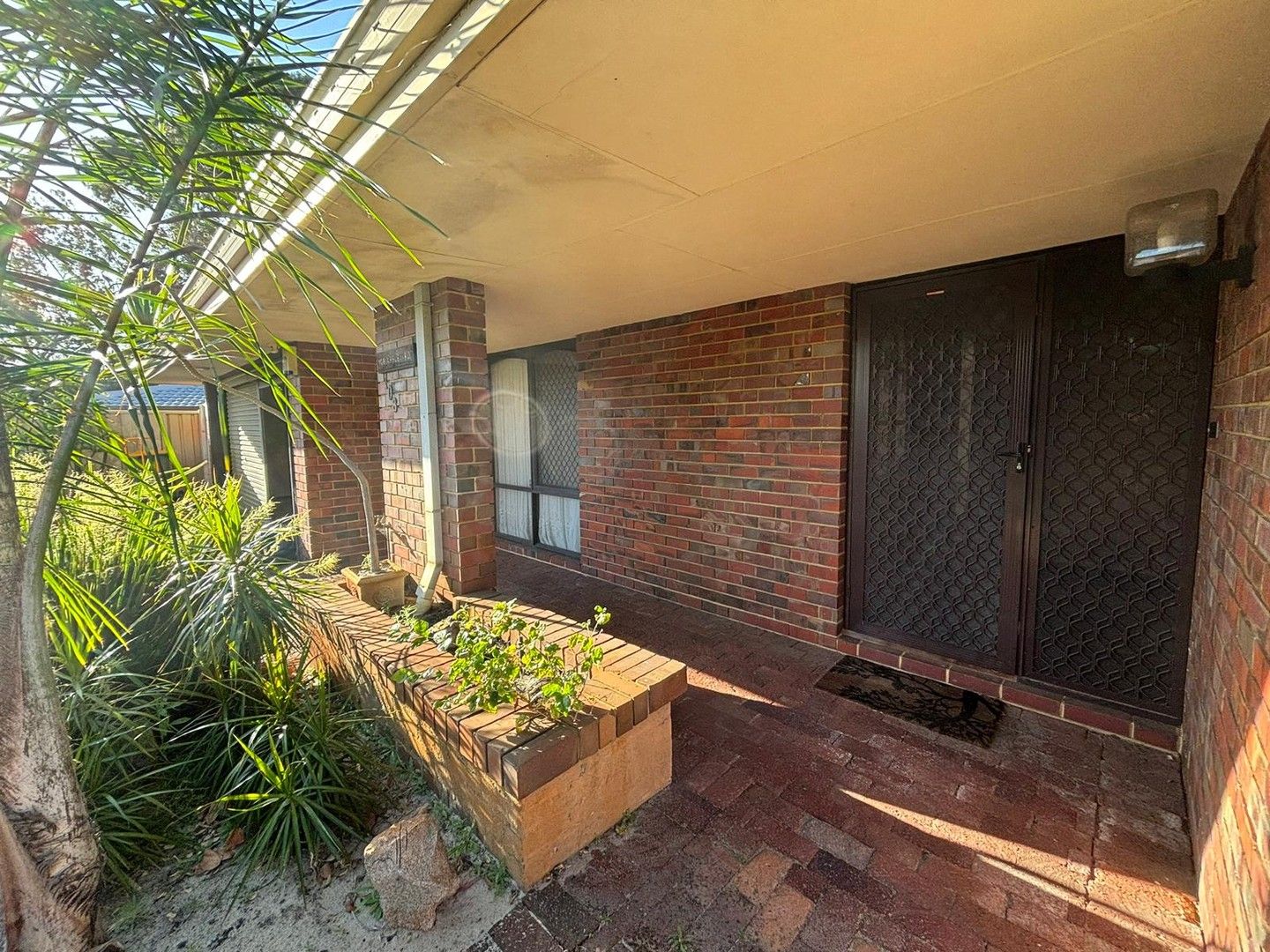 4 bedrooms House in 108 Apsley Road WILLETTON WA, 6155
