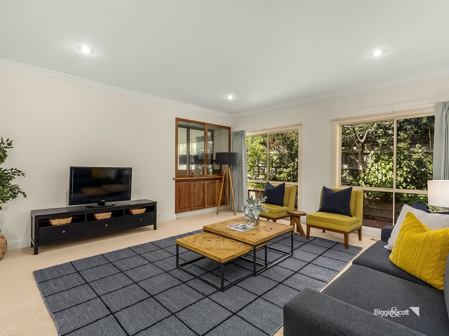 2/28 Dunscombe Avenue, Glen Waverley VIC 3150, Image 2