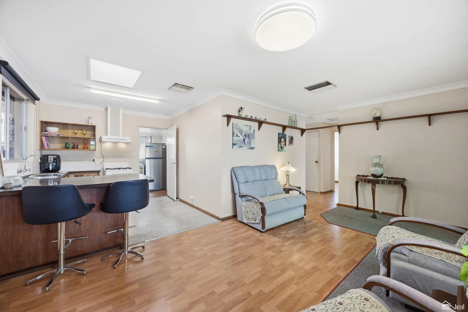 Additional image 4 of 32 Redtingle Road, Camillo WA 6111