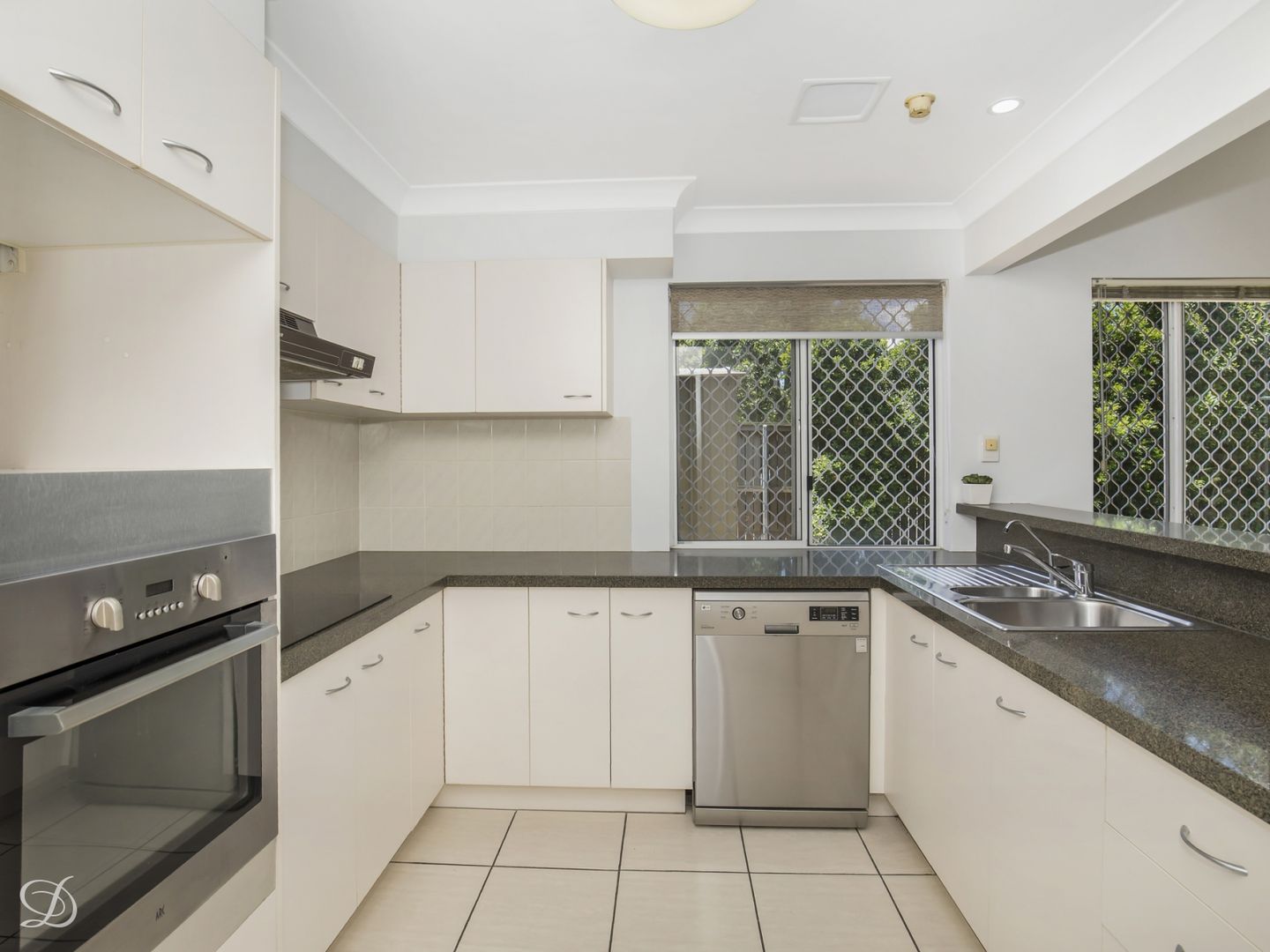 1/28 Howard Street, Gaythorne QLD 4051, Image 2