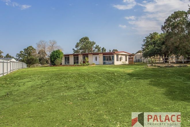 Picture of 31 Brisbane Crescent, BARELLAN POINT QLD 4306