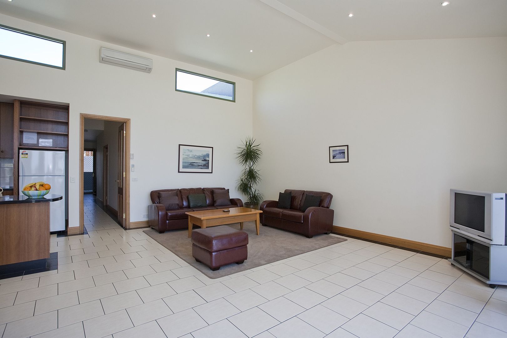 1/42-44 Mountjoy Parade, Lorne VIC 3232, Image 2