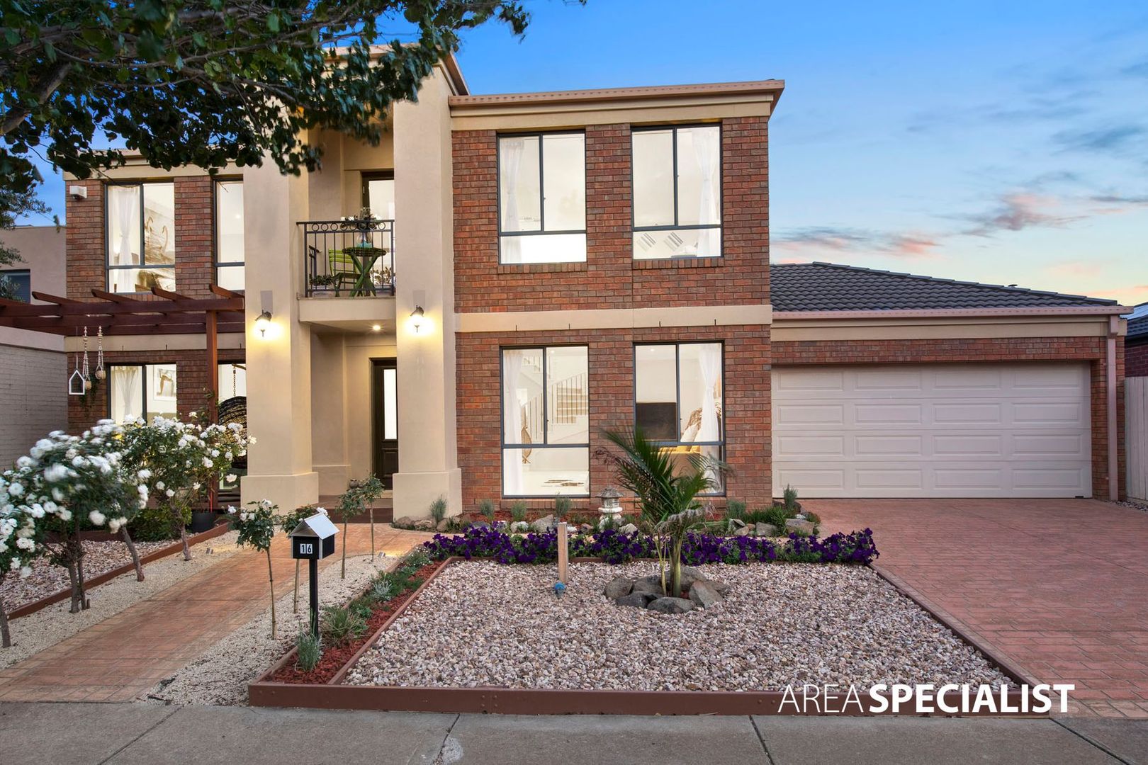 16 Market Terrace, Taylors Hill VIC 3037, Image 2