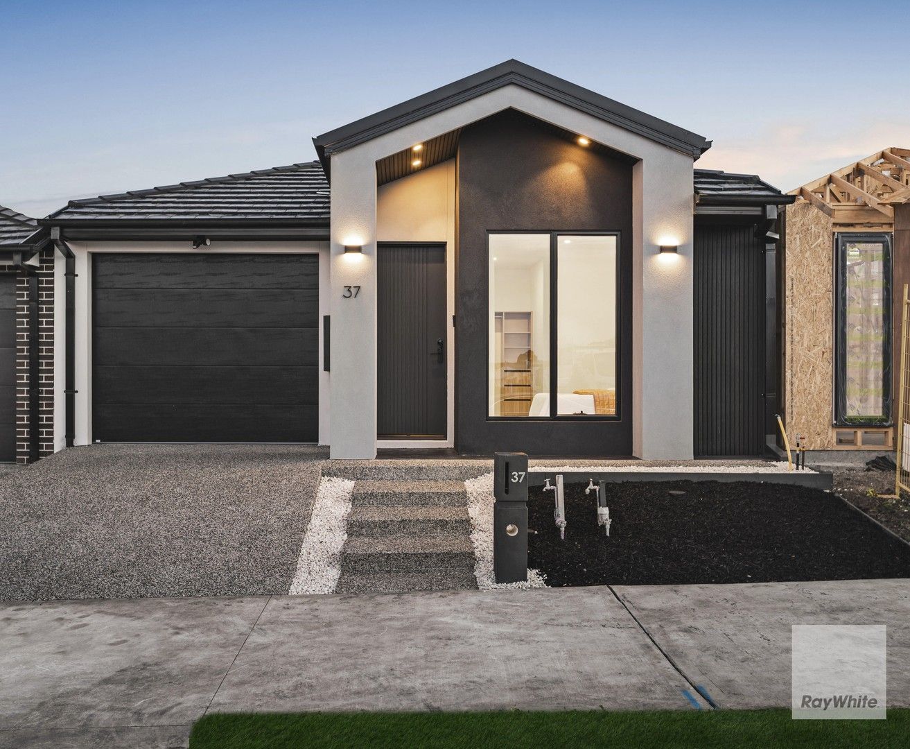4 bedrooms House in 37 Irina Road GREENVALE VIC, 3059