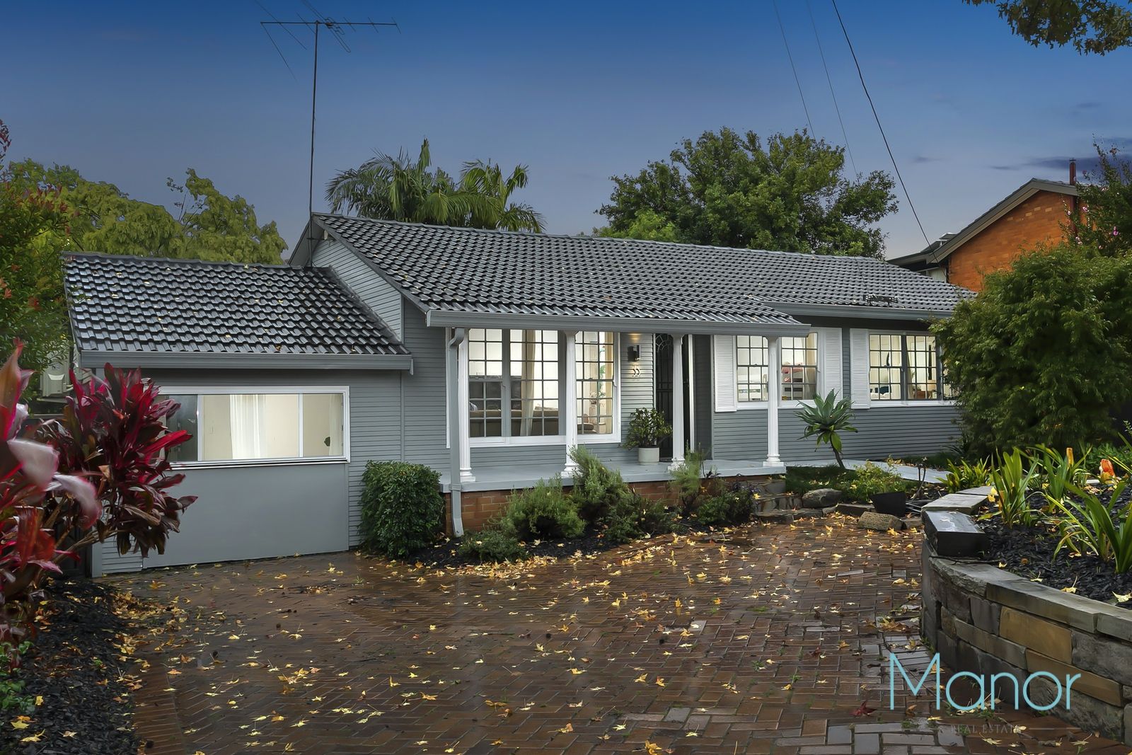 3 bedrooms House in 35 Burrell Crescent BAULKHAM HILLS NSW, 2153