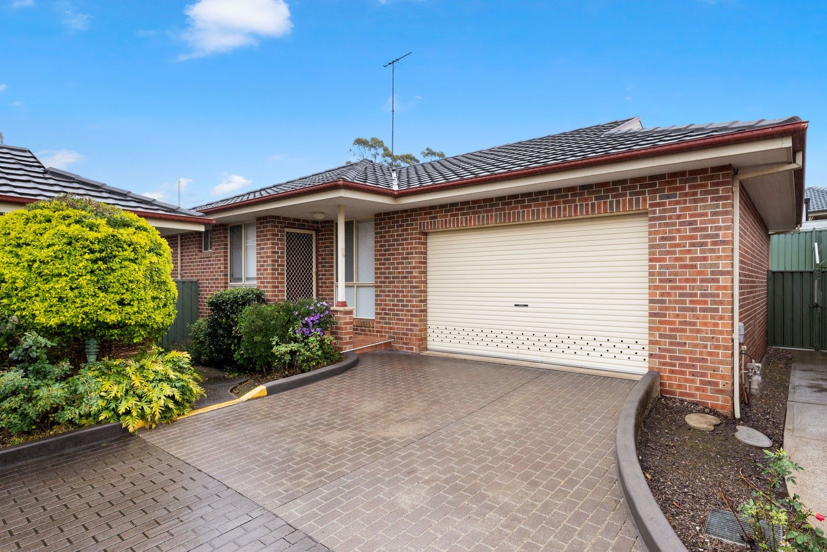 5/19 Azalea Place, Macquarie Fields NSW 2564, Image 0