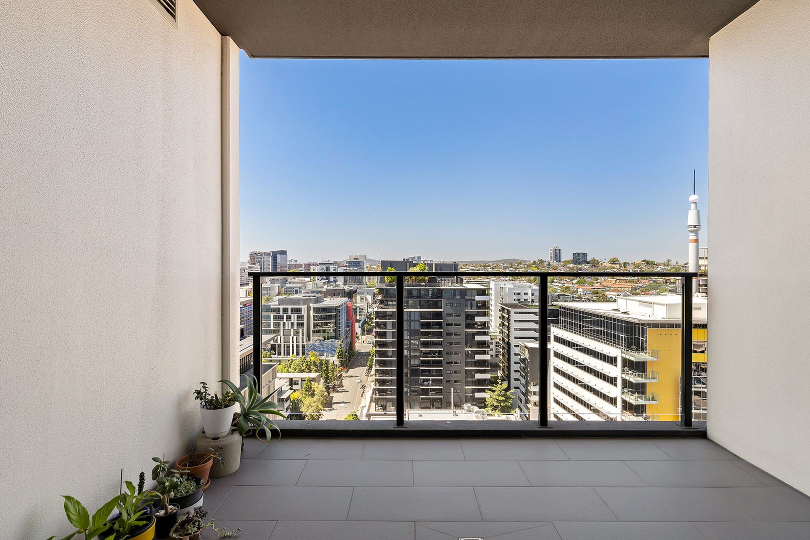 1709/27 Cordelia Street, South Brisbane QLD 4101, Image 2