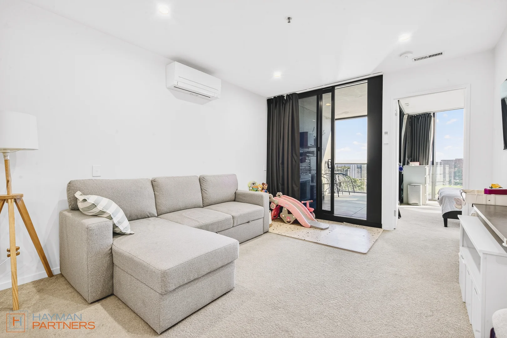 Additional image 3 of 1005/15 Bowes Street, Phillip ACT 2606