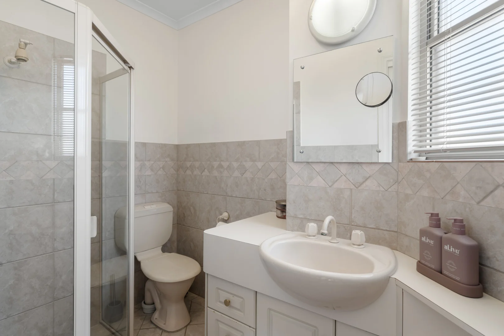 Additional image 10 of 1/123 Military Road, Tennyson SA 5022