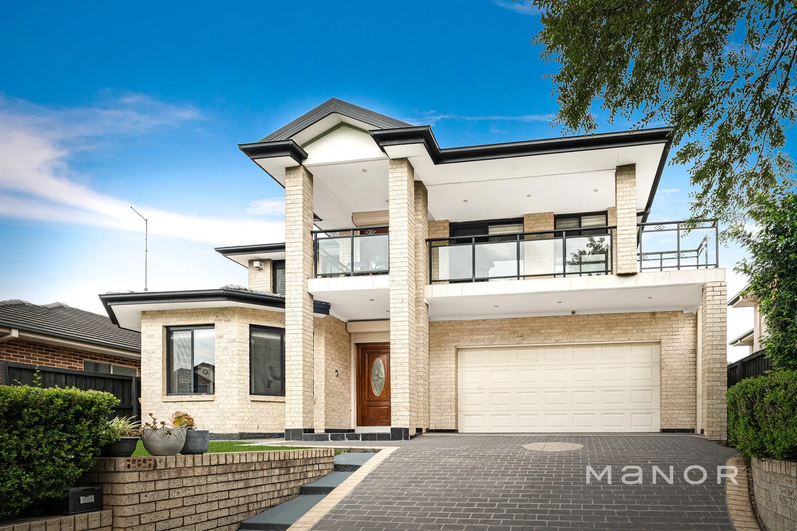 8 Compass Avenue, Beaumont Hills NSW 2155