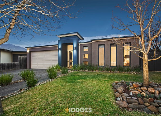 5 Reys Close, Mordialloc VIC 3195