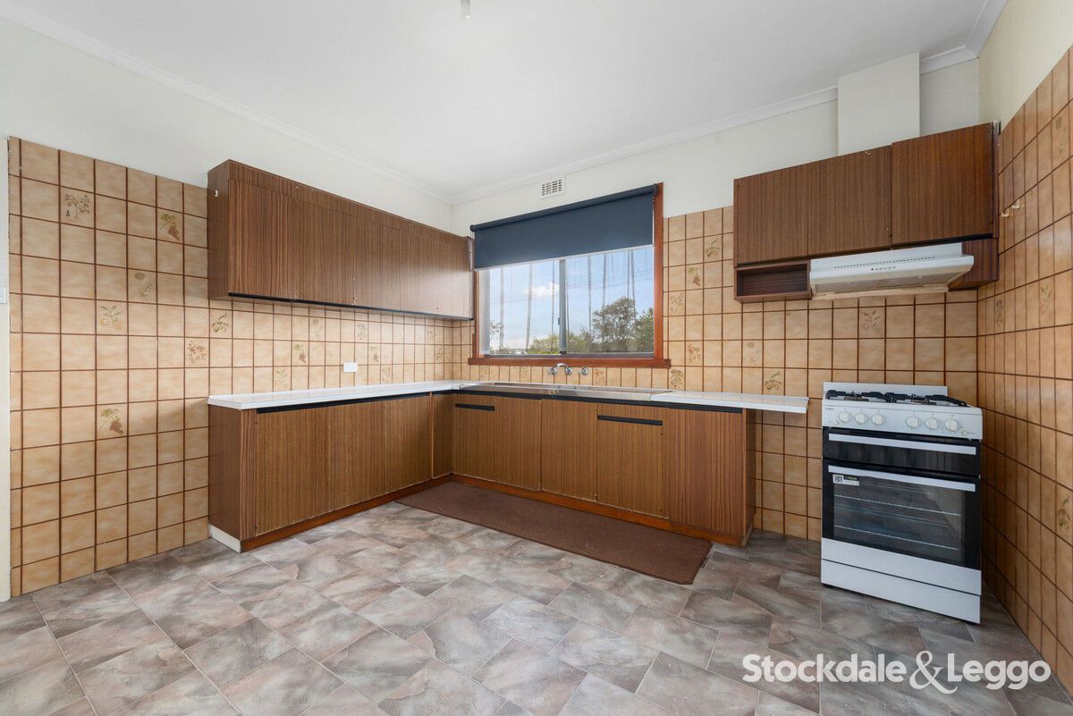 34 Churchill Road, Morwell VIC 3840, Image 2