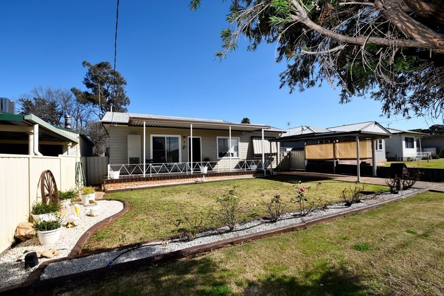 3 bedrooms House in 2 Mansour Street DUBBO NSW, 2830