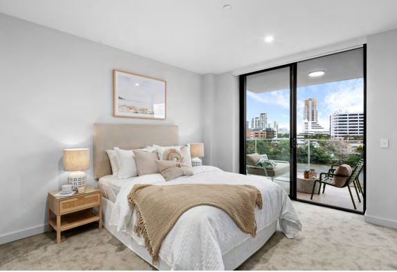 2 bedrooms Apartment / Unit / Flat in  SOUTHPORT QLD, 4215