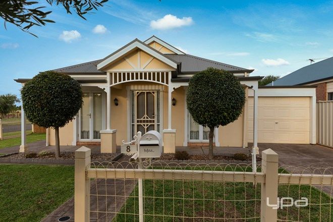 Picture of 8 Lyme Park Circle, CAROLINE SPRINGS VIC 3023