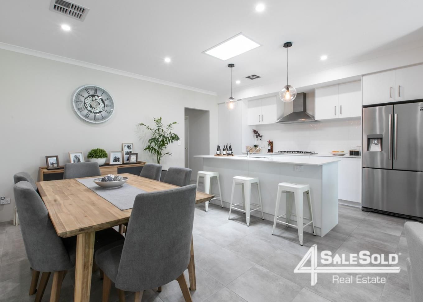 2 bedrooms House in 13 Tufts Lane AUBIN GROVE WA, 6164