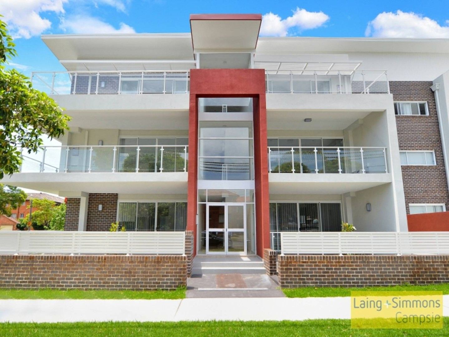 4 bedrooms Townhouse in 10/22 Seventh Avenue CAMPSIE NSW, 2194