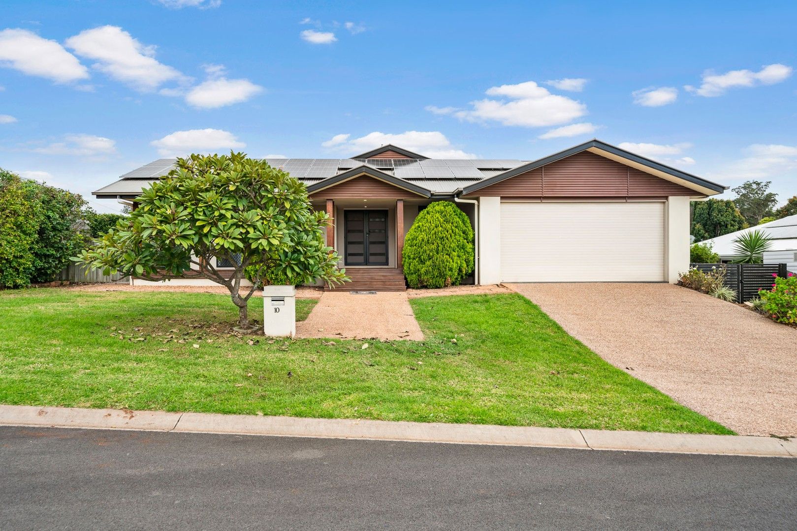 4 bedrooms House in 10 Corella Street RANGEVILLE QLD, 4350