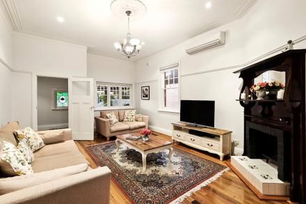 3 bedrooms House in 9 McCallum Street BRIGHTON VIC, 3186