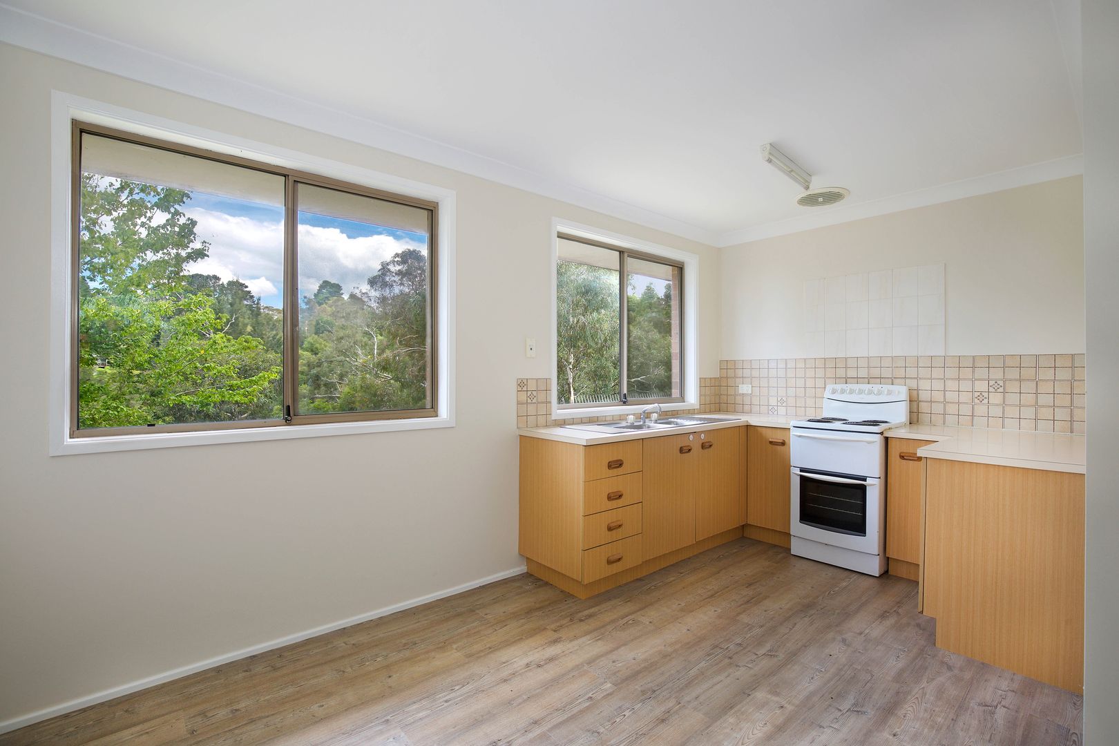 5 Glenview Road, Wentworth Falls NSW 2782, Image 2
