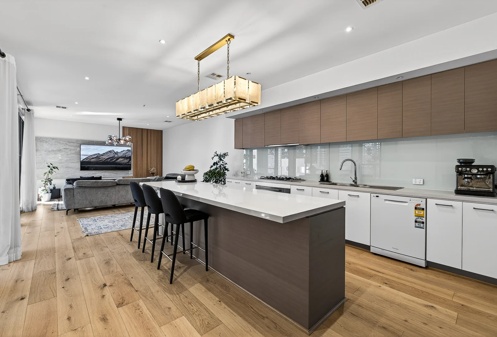 Additional image 4 of 11 Elmington Avenue, Forest Hill VIC 3131