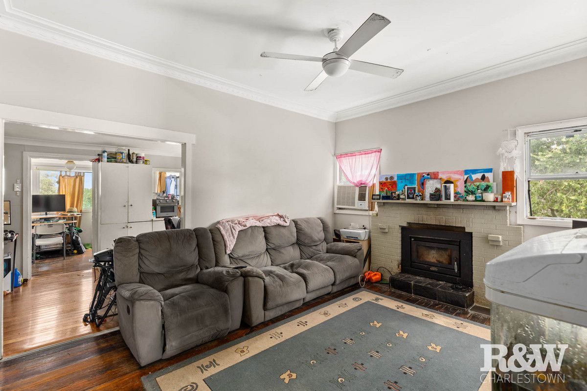 44 Carrington Street, West Wallsend NSW 2286, Image 2