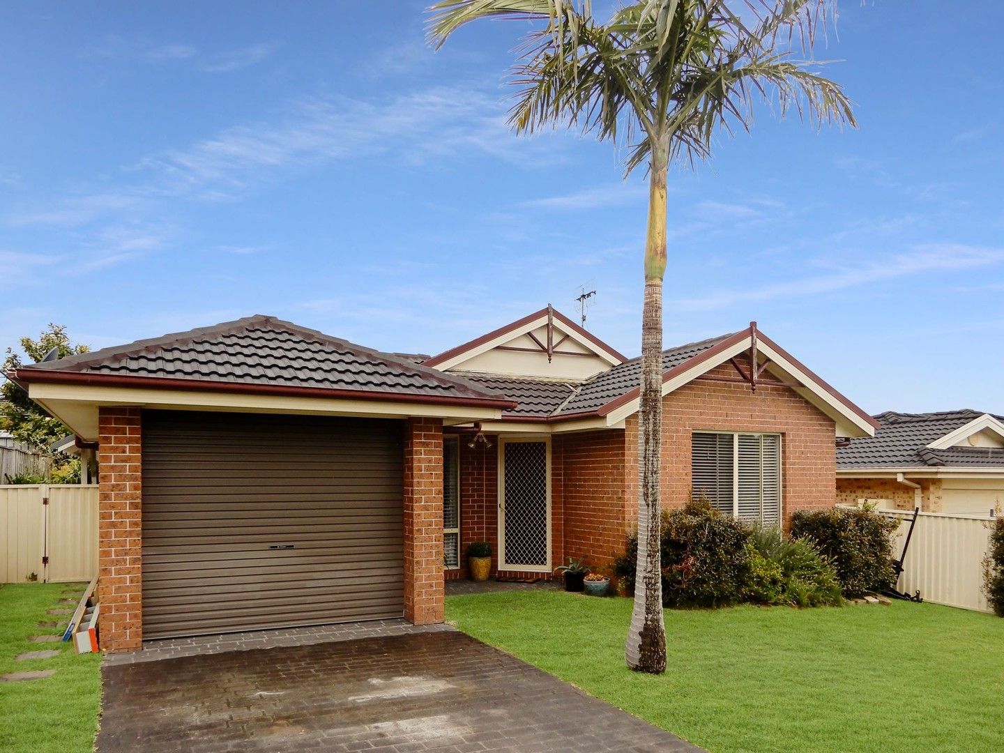 3 bedrooms House in 18 Barragoola Road BLUE HAVEN NSW, 2262