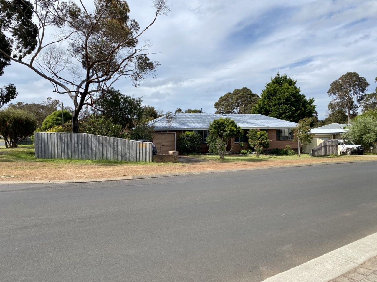 2 bedrooms House in 72 Forrest Road MARGARET RIVER WA, 6285