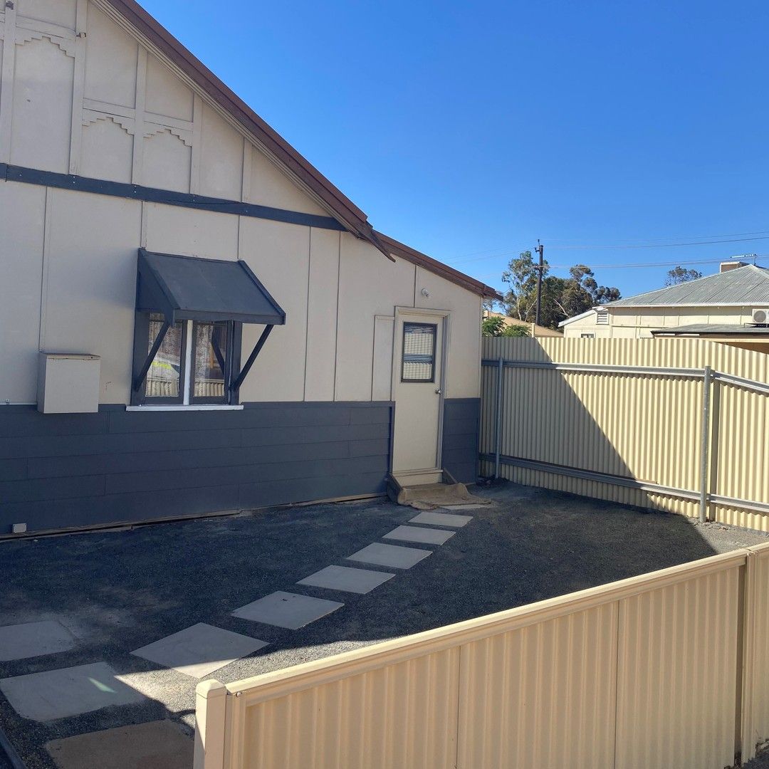 1 bedrooms Duplex in 8B Davidson Street SOUTH KALGOORLIE WA, 6430
