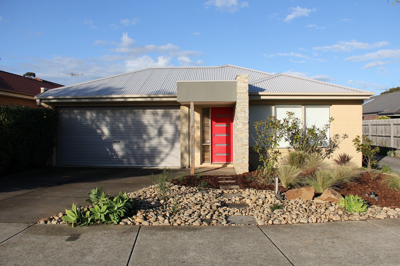 3 bedrooms House in 1/11 Olivia Way HASTINGS VIC, 3915