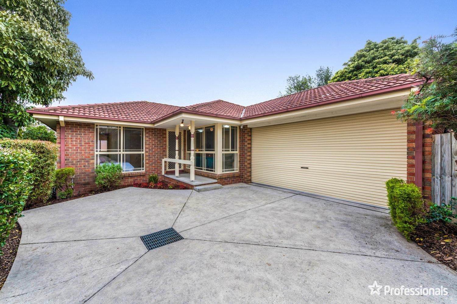 2/4 Tate Avenue, Wantirna South VIC 3152, Image 0