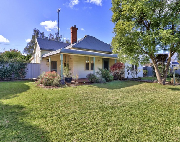 331 Poictiers Street, Deniliquin NSW 2710