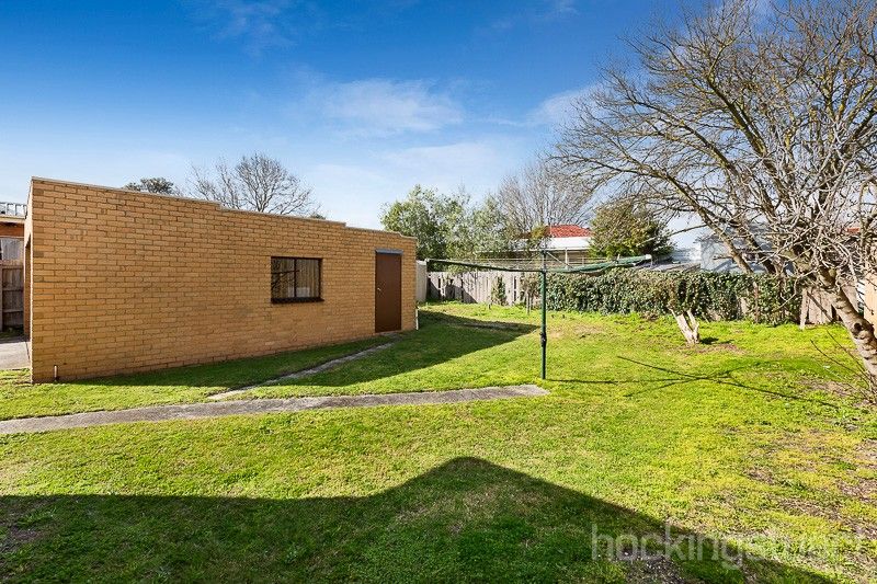 10 Connie Street, Bentleigh East VIC 3165, Image 2