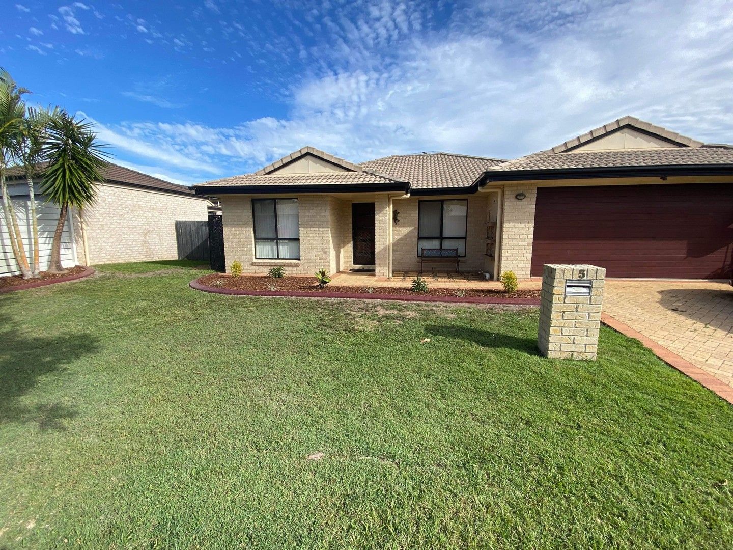 Sandstone Point QLD 4511 4 beds house for Rent, 650 Per Week