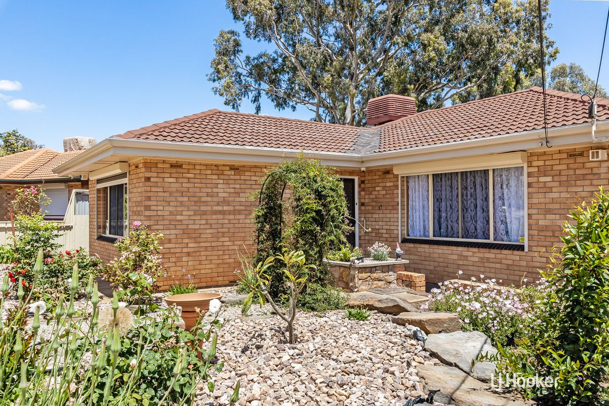 19 Buckingham Drive, Salisbury East SA 5109, Image 2