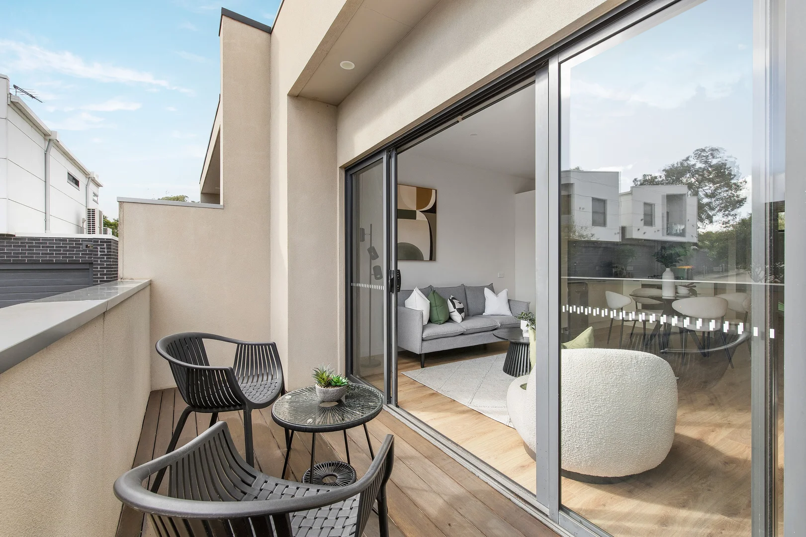 Additional image 8 of 4/18 Aberdeen Road, Macleod VIC 3085