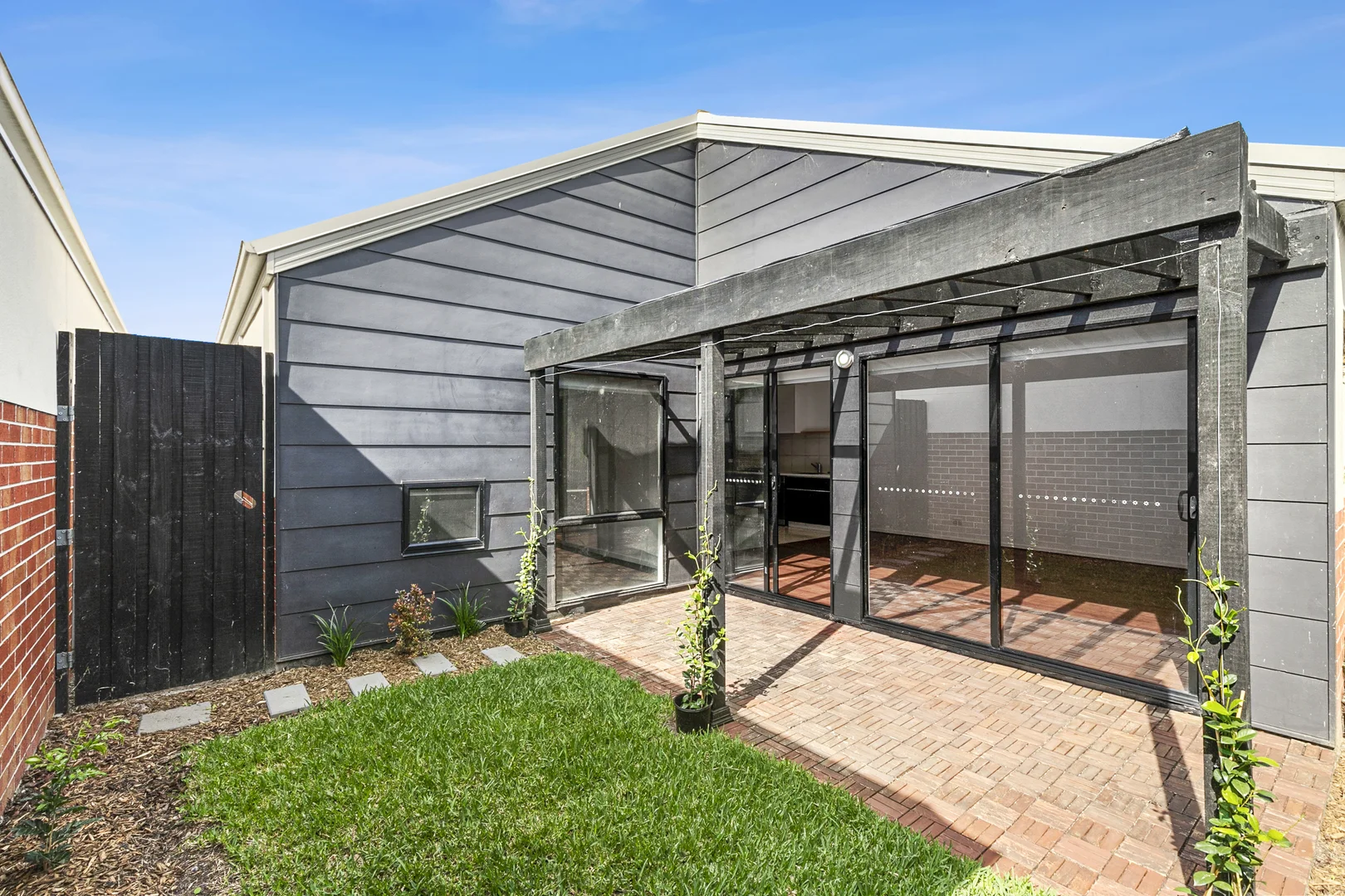 Additional image 7 of 8/5 Oxford Street, Whittington VIC 3219