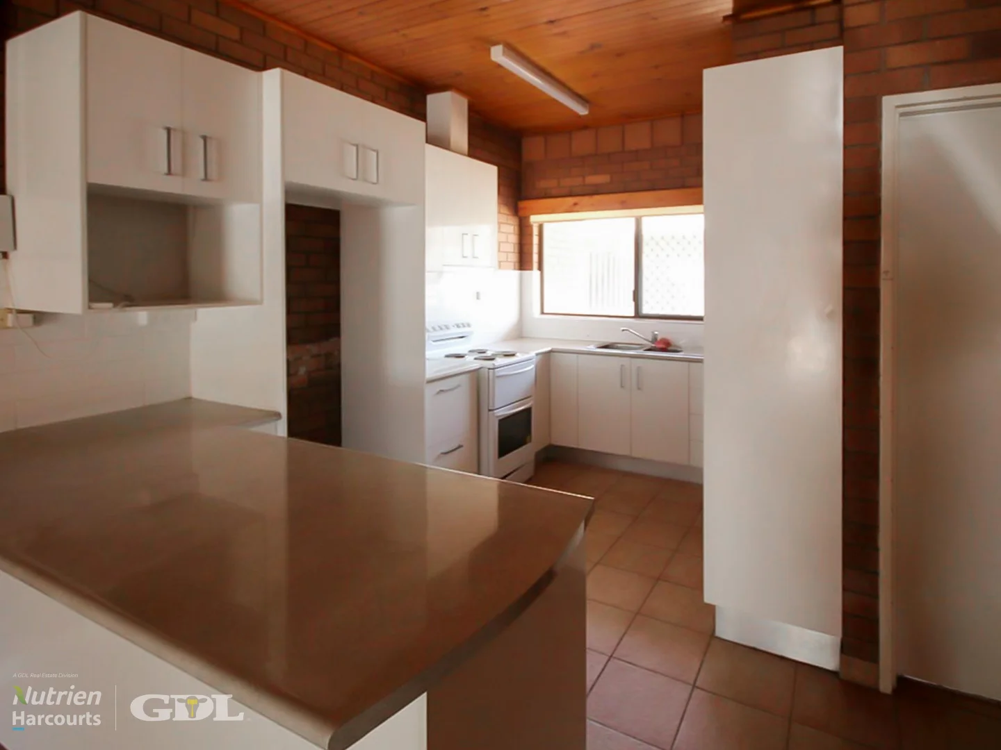 Additional image 2 of 11/10 Victoria Highway, Katherine NT 0850