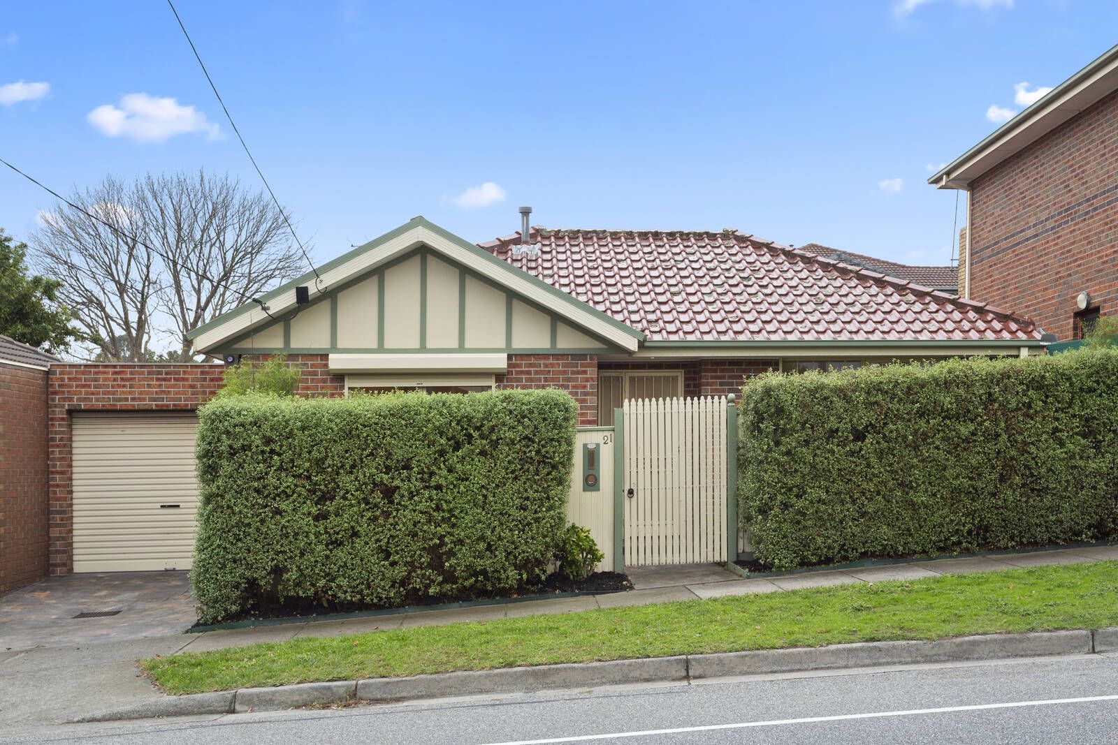 2 bedrooms Townhouse in 21 Karen Street HIGHETT VIC, 3190