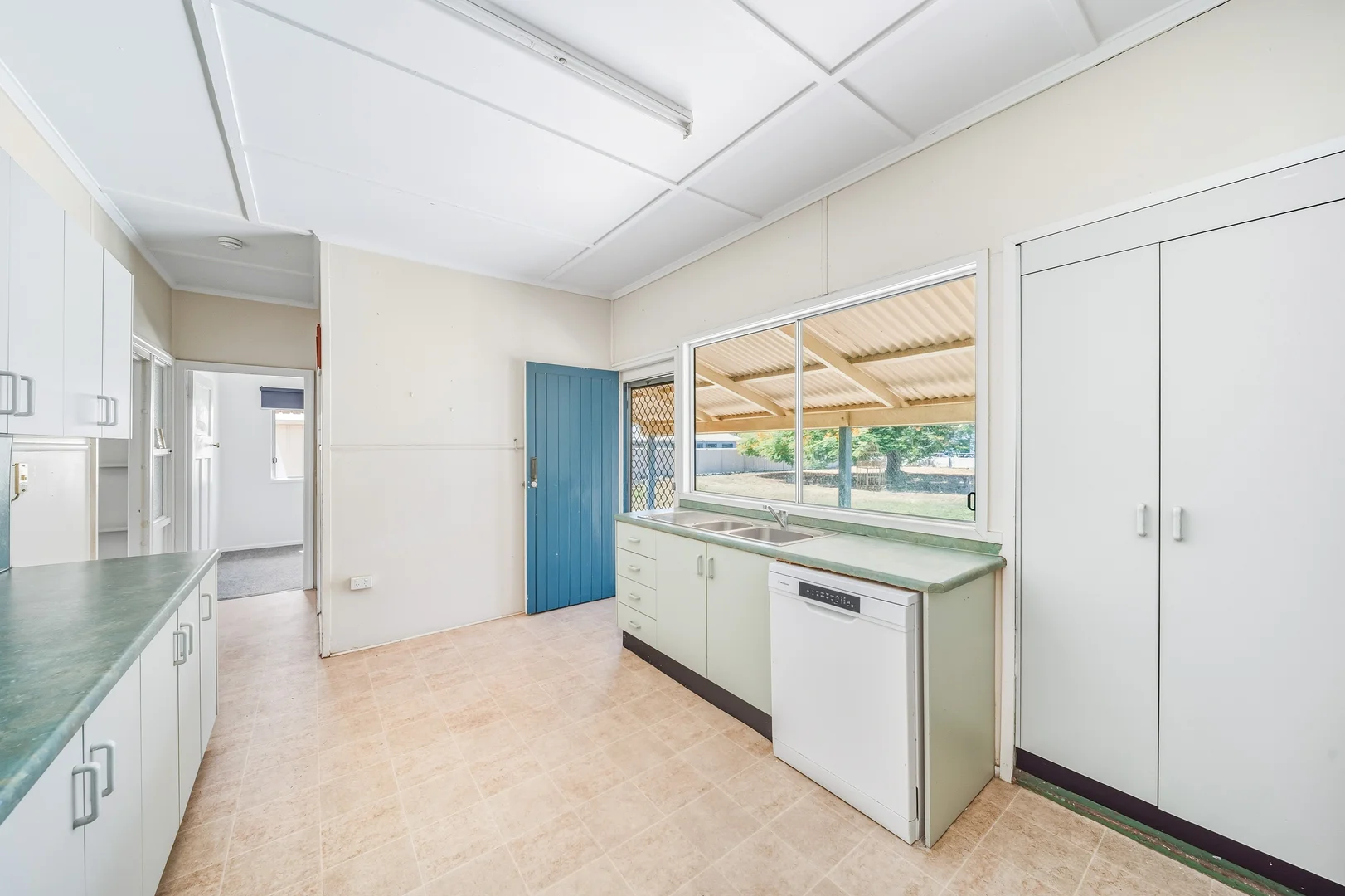 Additional image 5 of 28 Theresa Street, Emerald QLD 4720