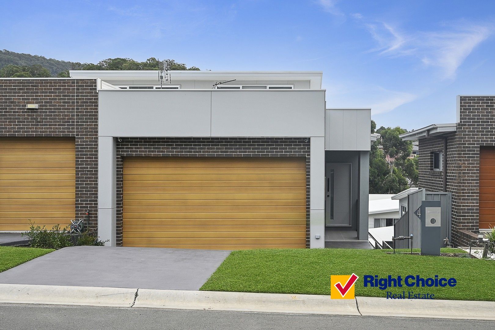 4 Valley View Crescent, Albion Park NSW 2527, Image 0