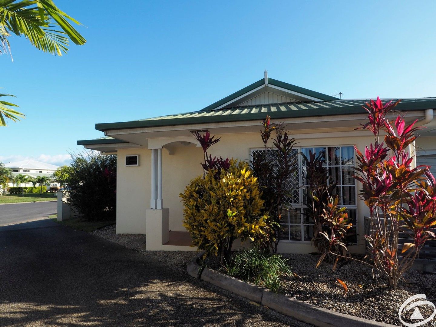 2 bedrooms Apartment / Unit / Flat in 1/4 Ingham Court MOOROOBOOL QLD, 4870