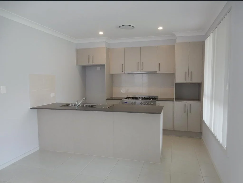 Additional image 2 of 37 Arkley Avenue, Claymore NSW 2559