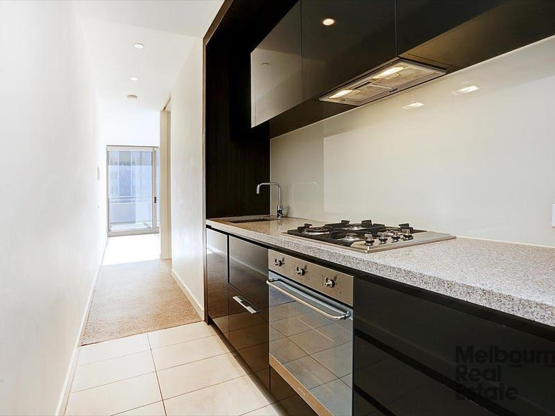 1 bedrooms Apartment / Unit / Flat in 615/74 Queens Road MELBOURNE VIC, 3004