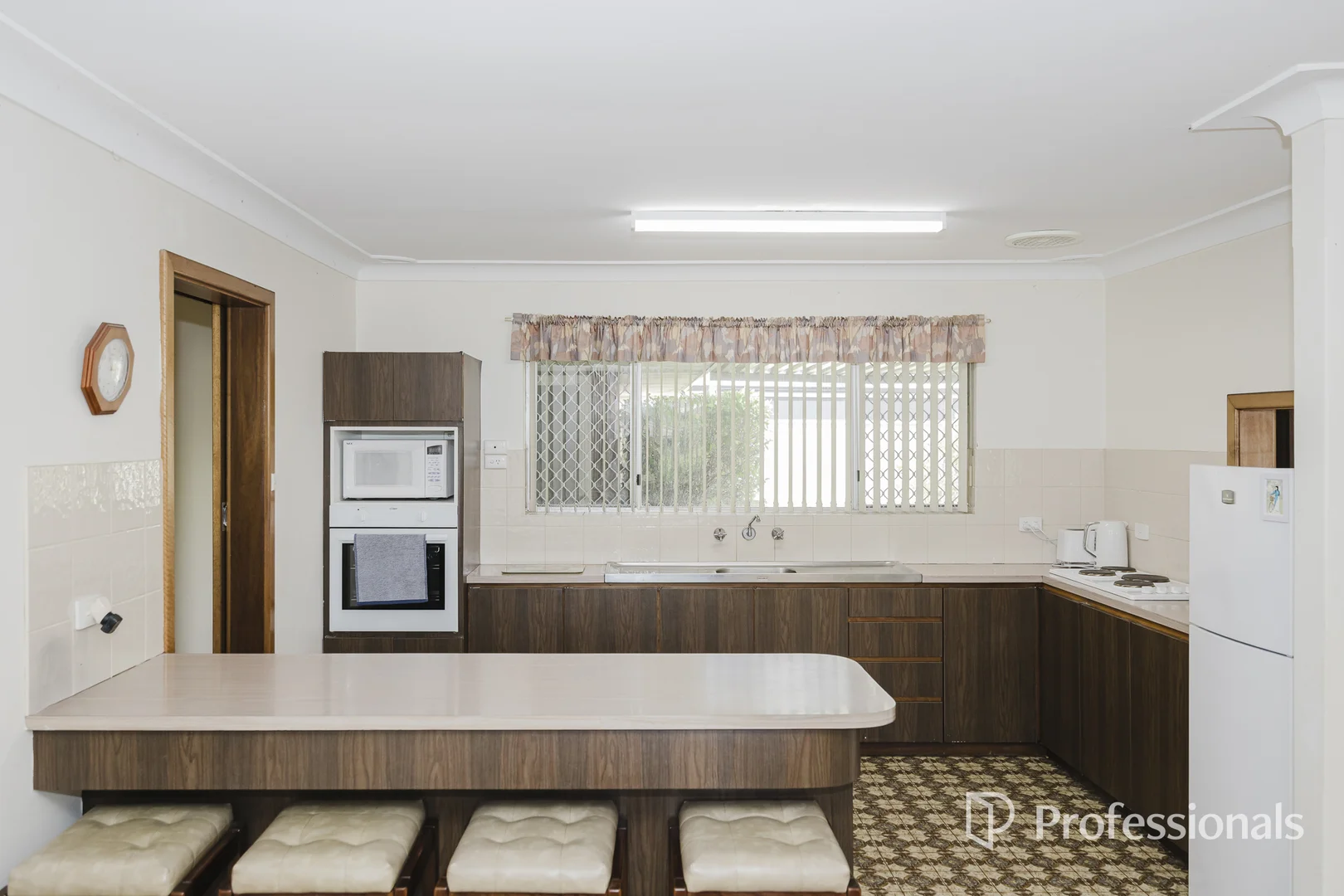 Additional image 9 of 38 Parin Road, Marangaroo WA 6064