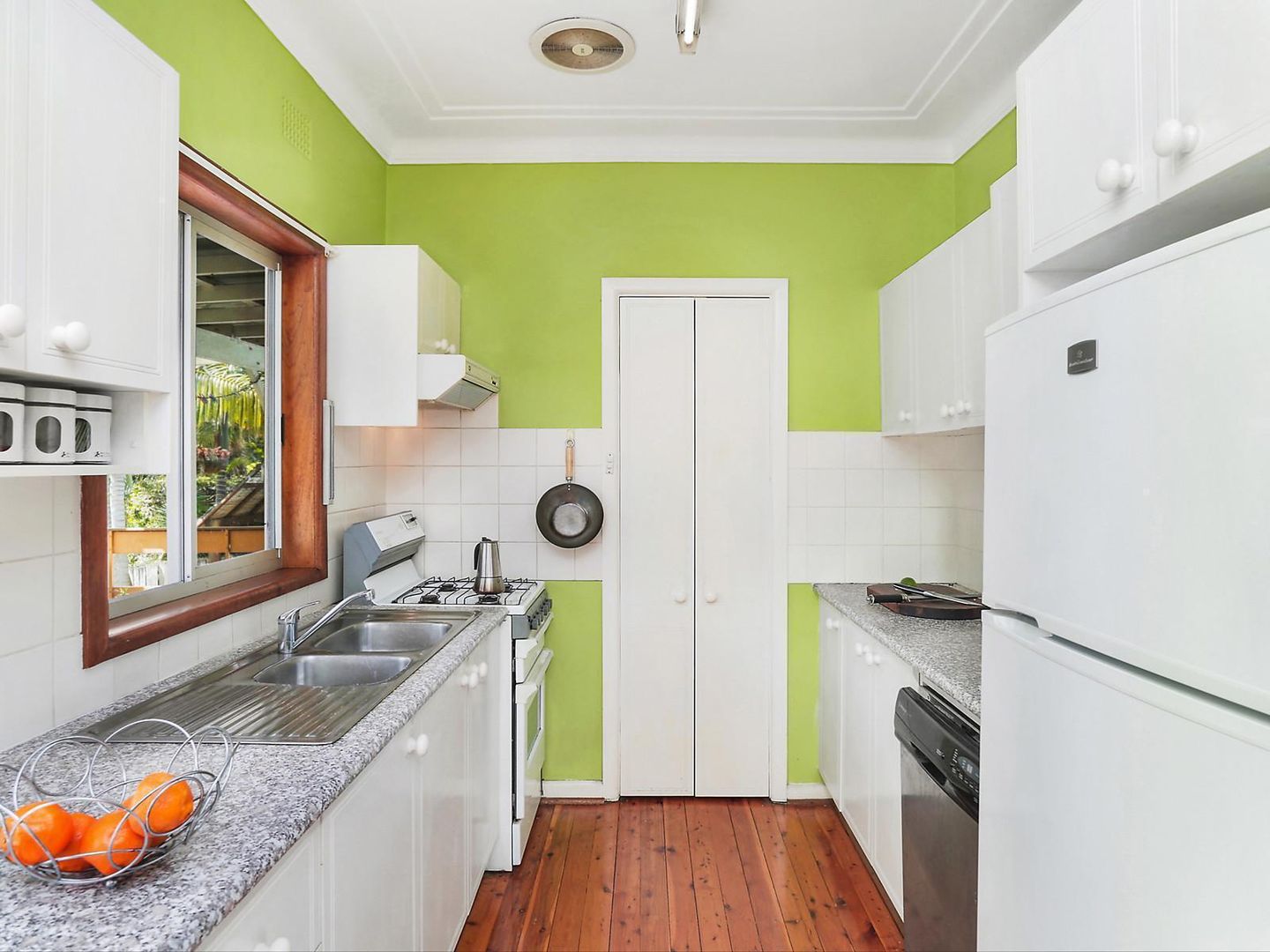 20 Leigh Crescent, Unanderra NSW 2526, Image 1