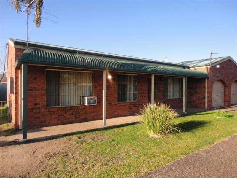 3 bedrooms Townhouse in 1/546 Hague Street LAVINGTON NSW, 2641