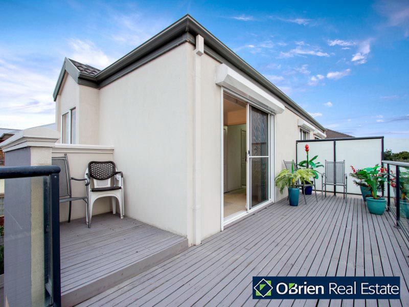 1/12 Newberry Avenue, BONBEACH VIC 3196, Image 2